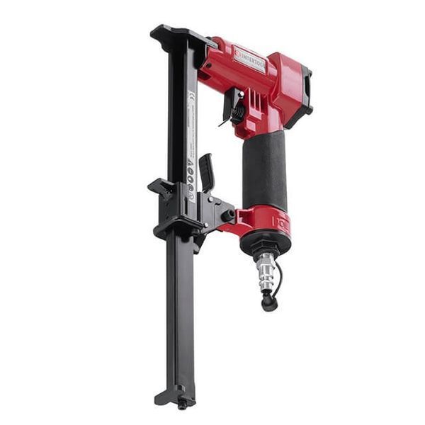 Степлер пневматичний для скоби 12.80*16 мм INTERTOOL PT-1610 5589 фото